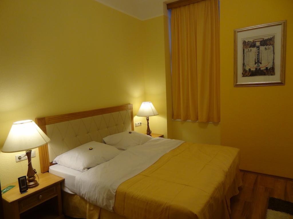 Residence Parliament Budapešť Pokoj fotografie
